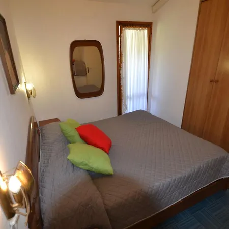 Apartment Comfortable Retreat With Garden *