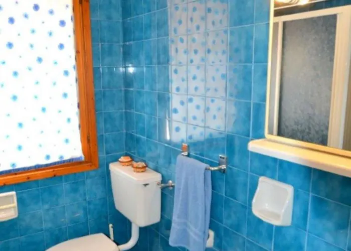 Apartment Comfortable Retreat With Garden